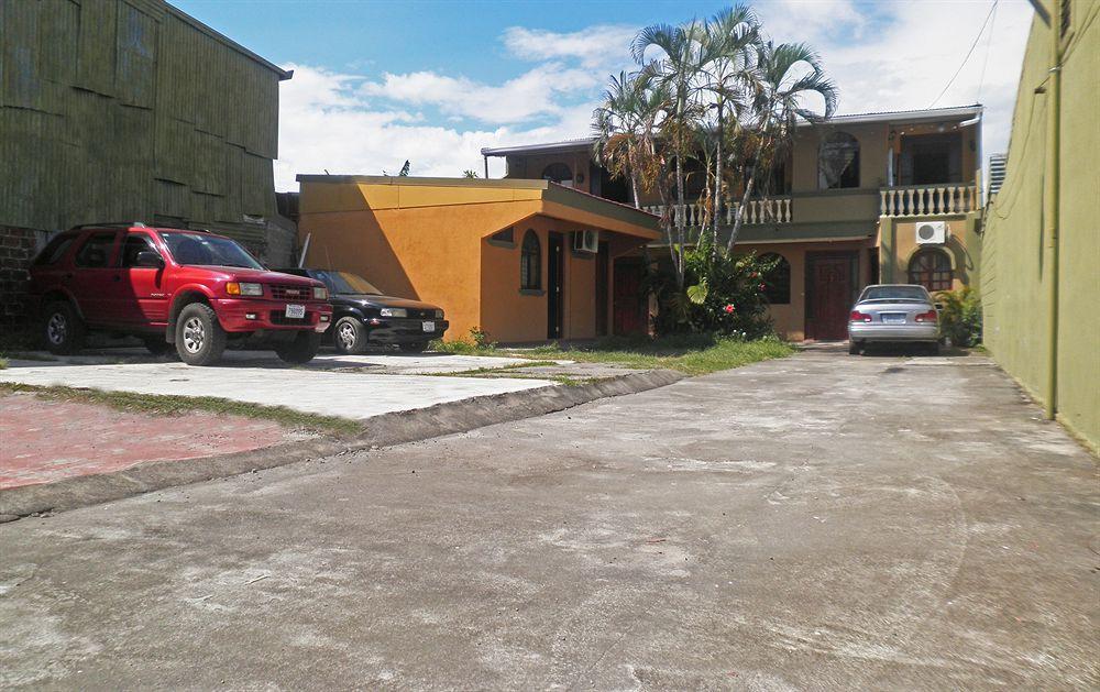 Cabinas Madeleine Puntarenas Dış mekan fotoğraf