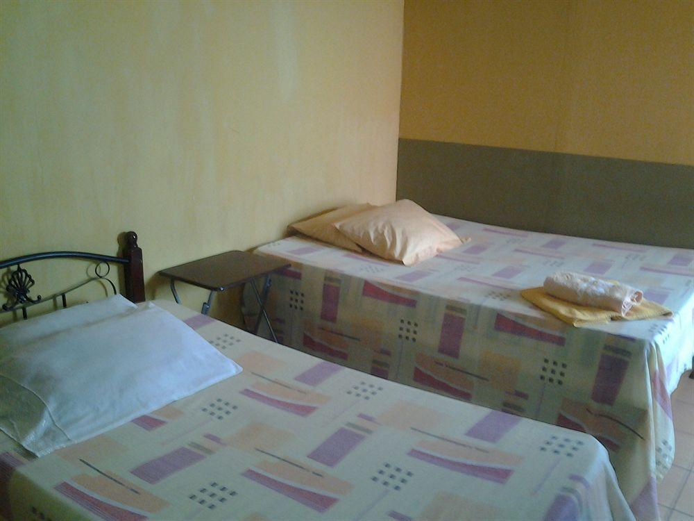 Cabinas Madeleine Puntarenas Dış mekan fotoğraf