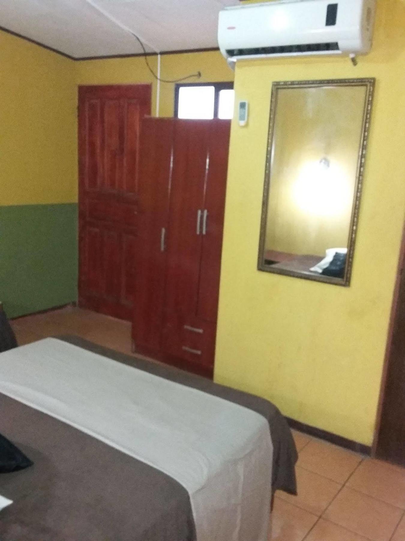 Cabinas Madeleine Puntarenas Dış mekan fotoğraf