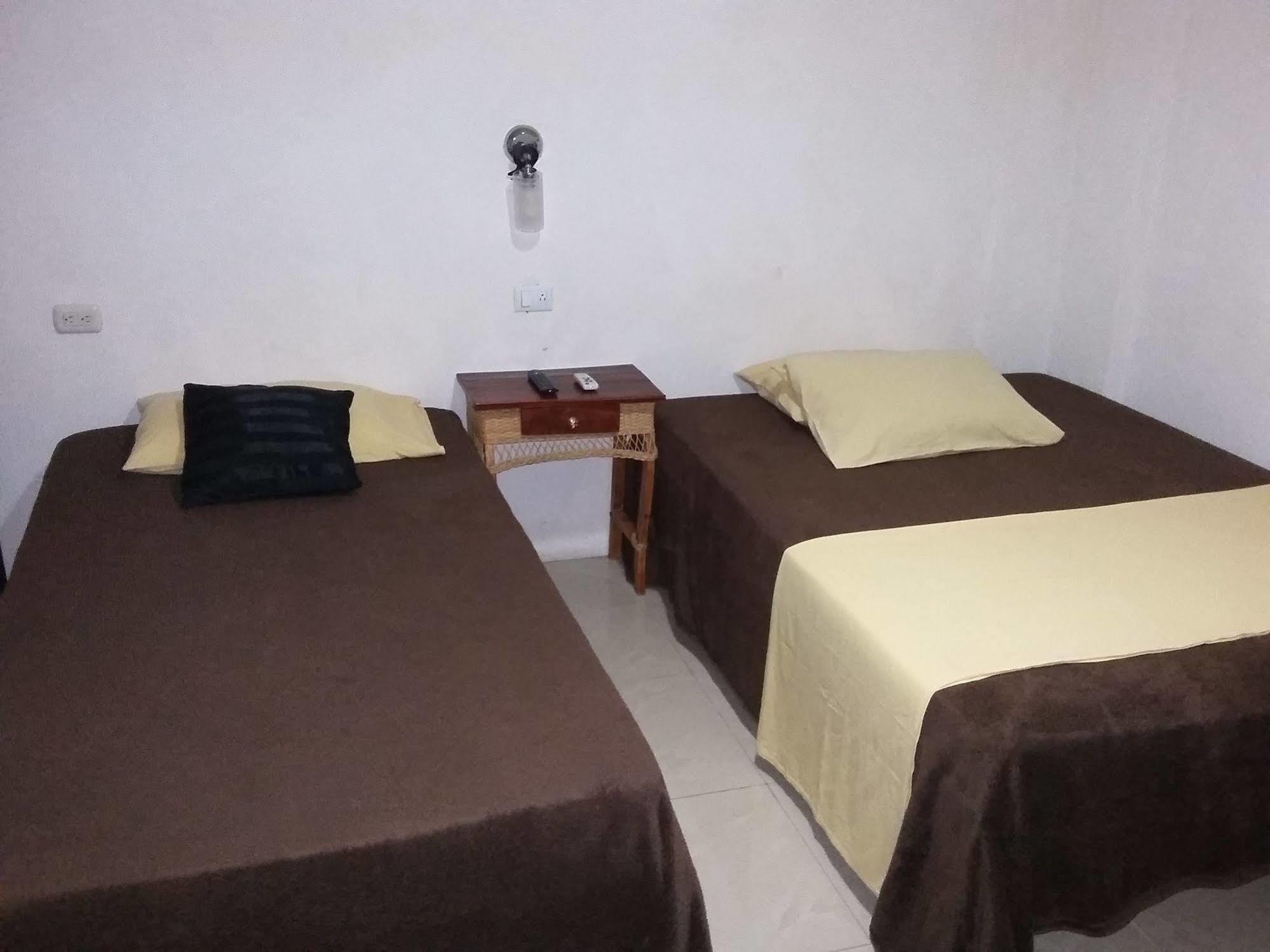 Cabinas Madeleine Puntarenas Dış mekan fotoğraf